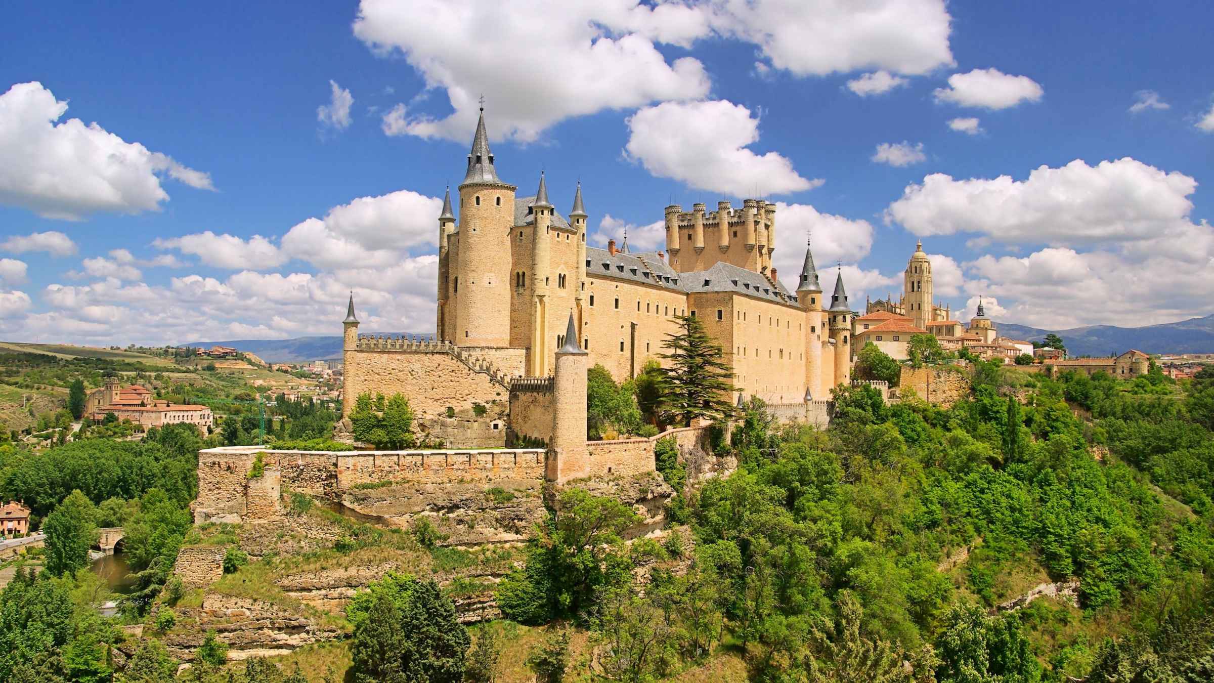 ISO 21001, UNE 66181, 172443 en Segovia